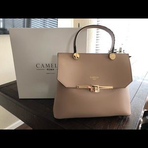 Camélia Roma leather handbag in Cameo